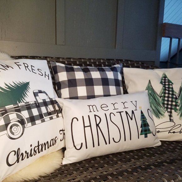 NEW - Christmas Buffalo Plaid Pillow Covers - 18x18 - Picture 3 of 5